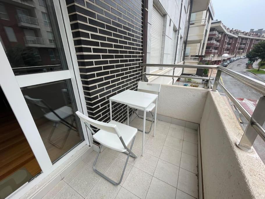 קסטרו אורדיאלס Apartamento Centro Con Garaje מראה חיצוני תמונה